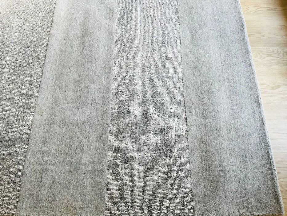 Tapete em lã tecido à mão