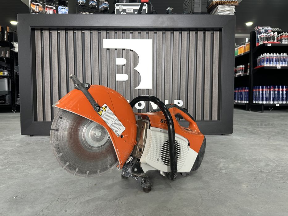 Aluguer: Cortadora de Betão Sthil (Gasolina)