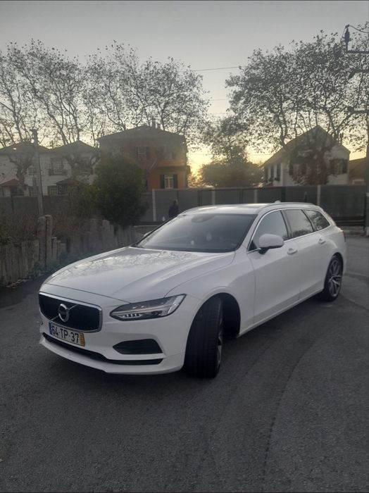 Volvo V90 2.0D  D4 190cv Momentum Geartronic