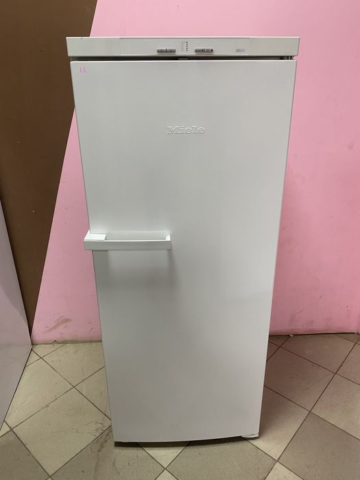 Морозильная камера LIEBHERR NoFrost GN2323