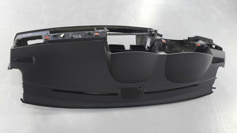 Tablier BMW Serie 7 (E65/E66) Europeu cor Preto