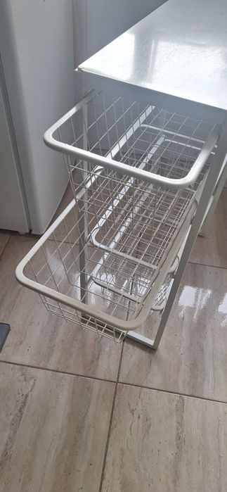 Estante de cestos ikea