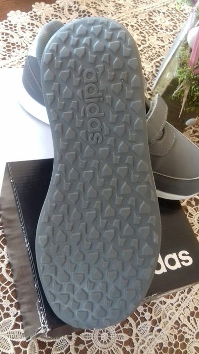 Adidasy firmowe.