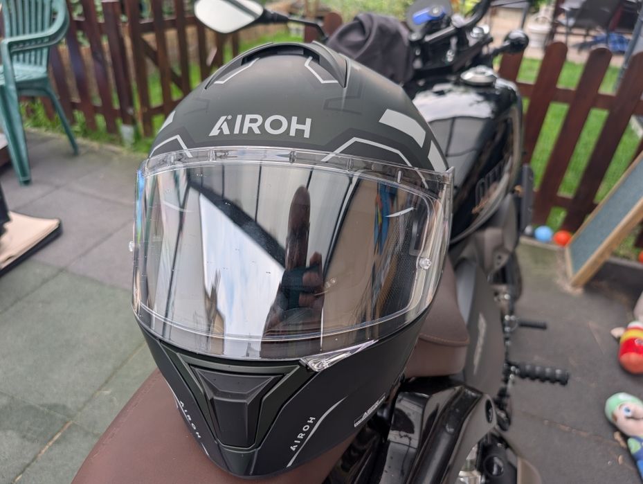 Kask motocyklowy Airoh Spark 2 rozmiar L; 59-60 cm