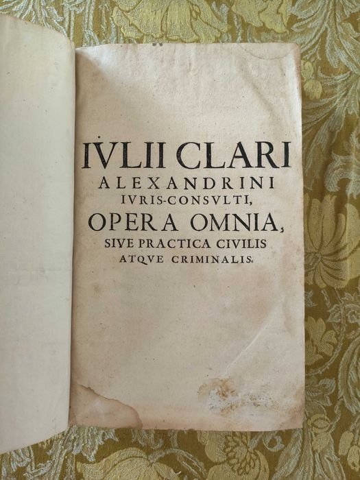 Livro antigo de 1666