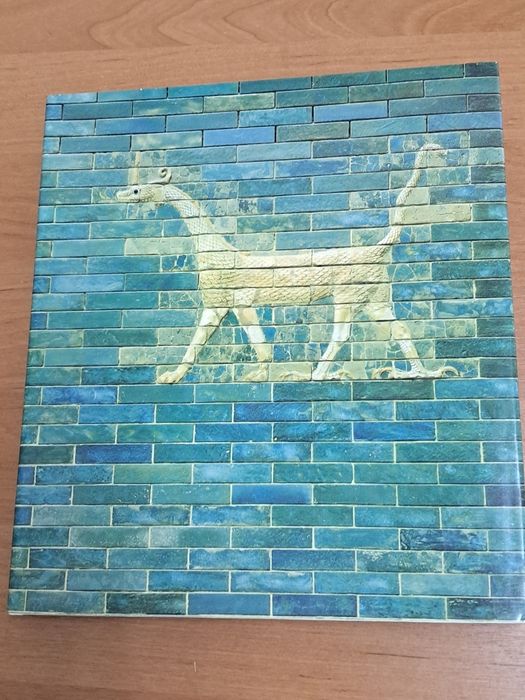 Музей Берліна. Книга у відмінному стані.