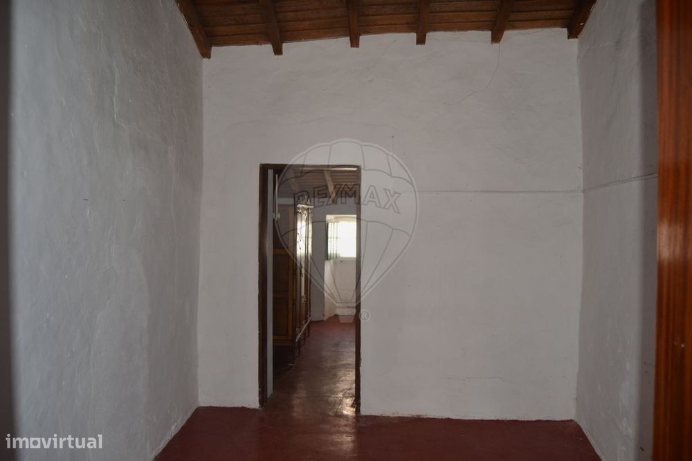 Moradia T5 para venda