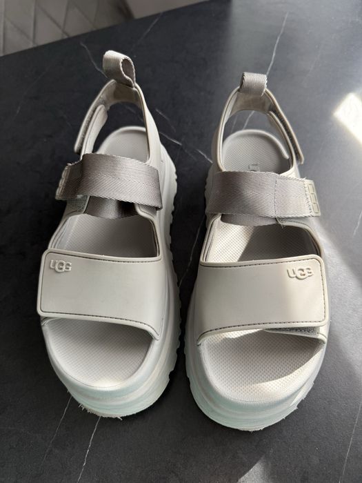 Сандалі босоніжки Ugg сірий колір 40 розмір