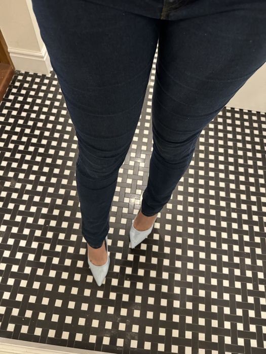 Spodnie jeansowe typu rurki w rozmiarze L/XL