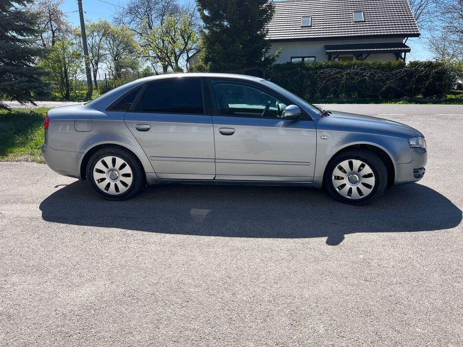 Audi A4 B7.