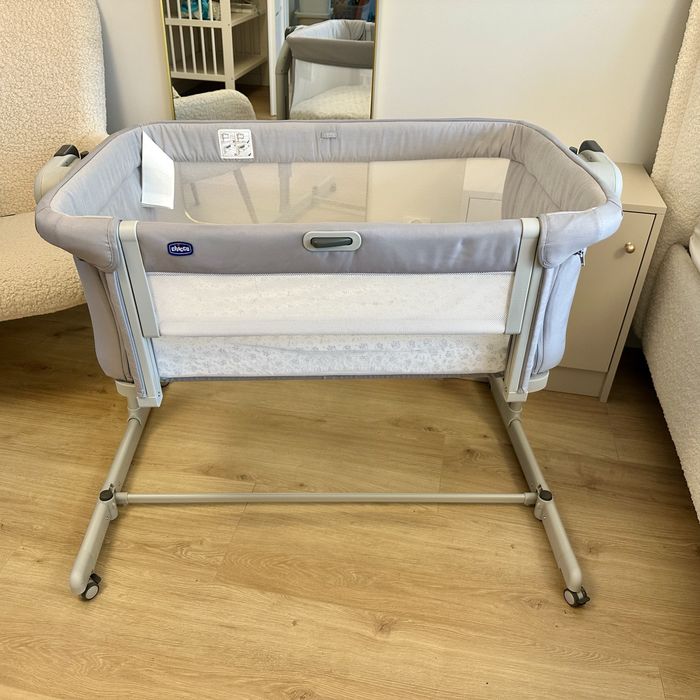 Łóżeczko bujak Chicco Next2Me Magic Evo materac dla dziecka niemowlaka