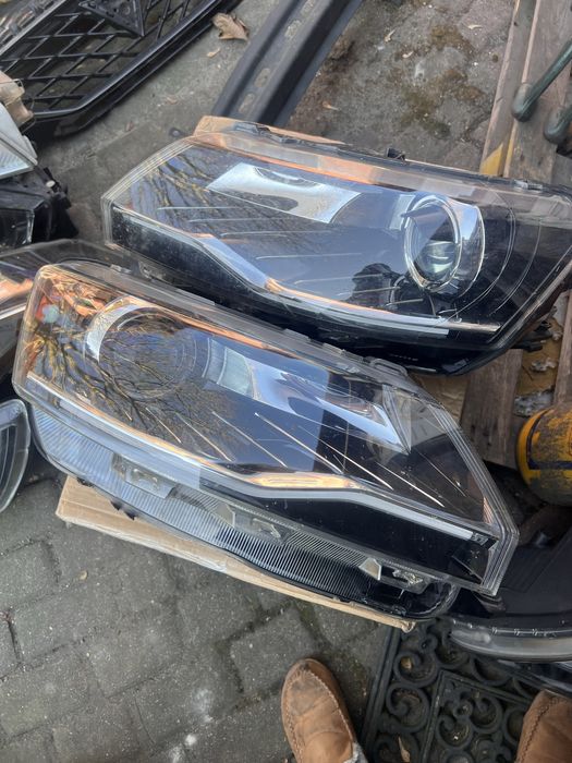 Skoda Rapid xenon reflektor lampa