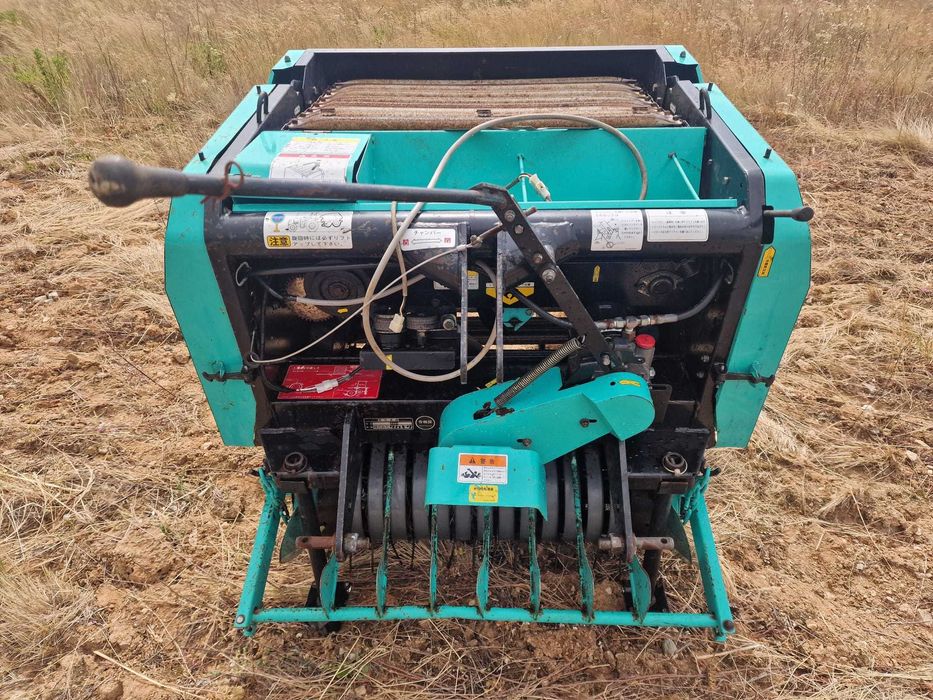 Mini enfardadeira de rolos Takakita RB-510 - Fabrico Japonês