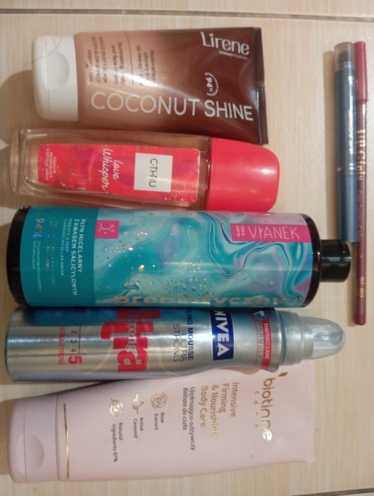 Zestaw kosmetyków Lirene vianek