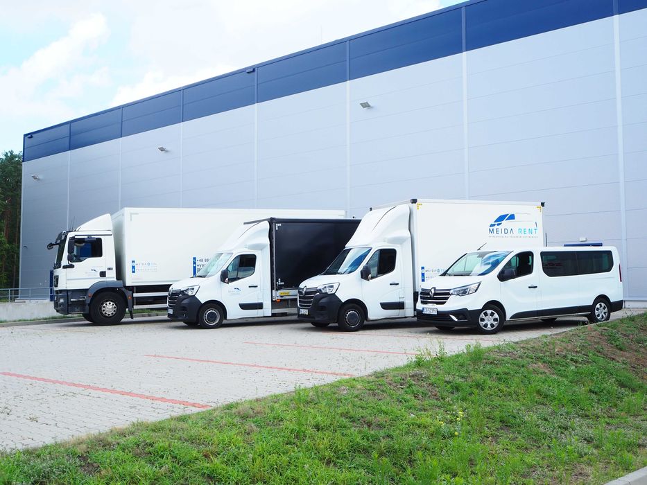 Wynajem samochód ciężarowy Mercedes Man winda firana kontener solówka