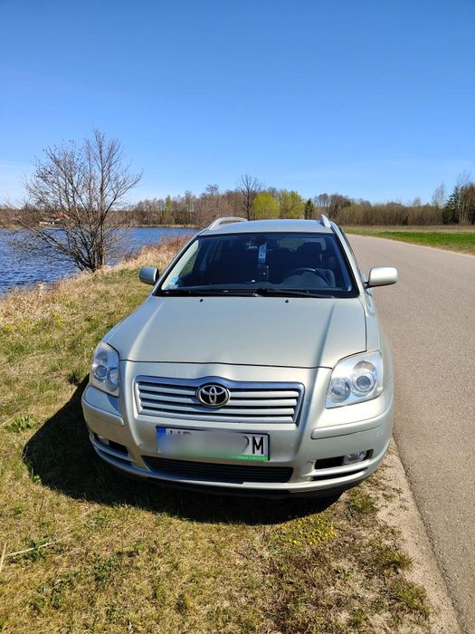 Toyota Avensis 1.8 benzyna/ LPG