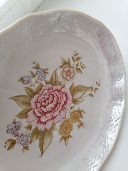 Продам фарфорове блюдо