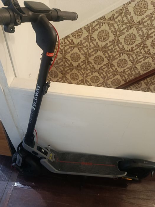 Patinete Elétrica 30km Ninebot Segway E3