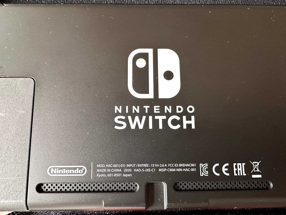 Nintendo Switch V2 HAC-001(-01) + Zelda + Mario + Ring Fit + Bolsa
