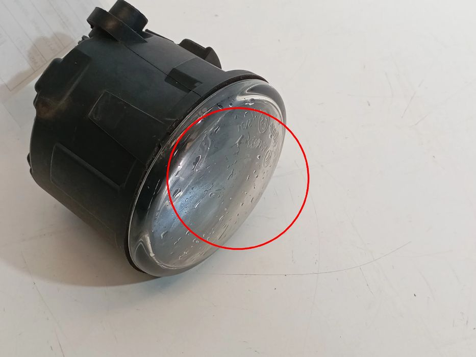 Farol nevoeiro frente direito NISSAN Qashqai II (J11)
