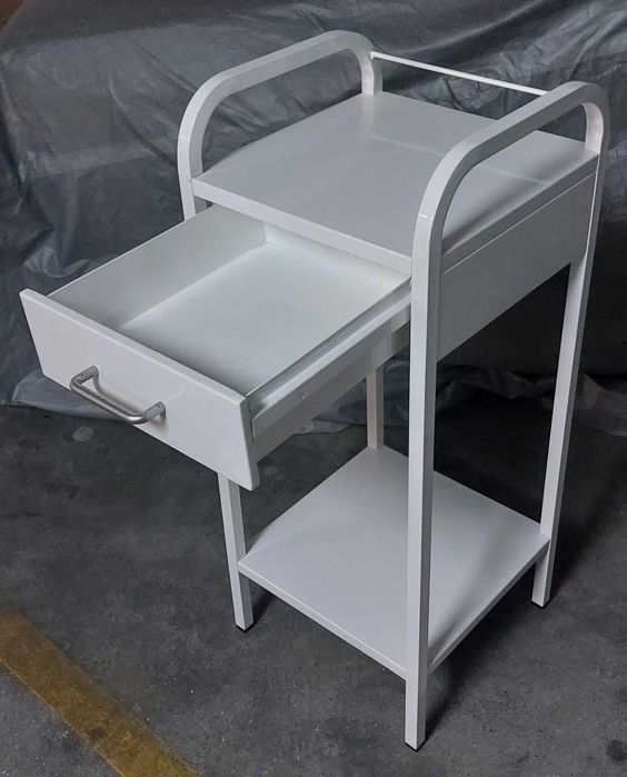 Mesa de cabeceira / Mesa auxiliar de geriatria / Móvel multifunções