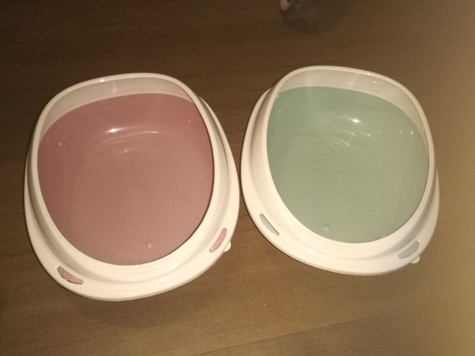 Caixa areia /  cama para gato novas