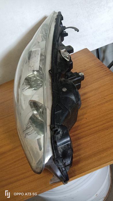 Farol Peugeot 308 ótica direita 2008