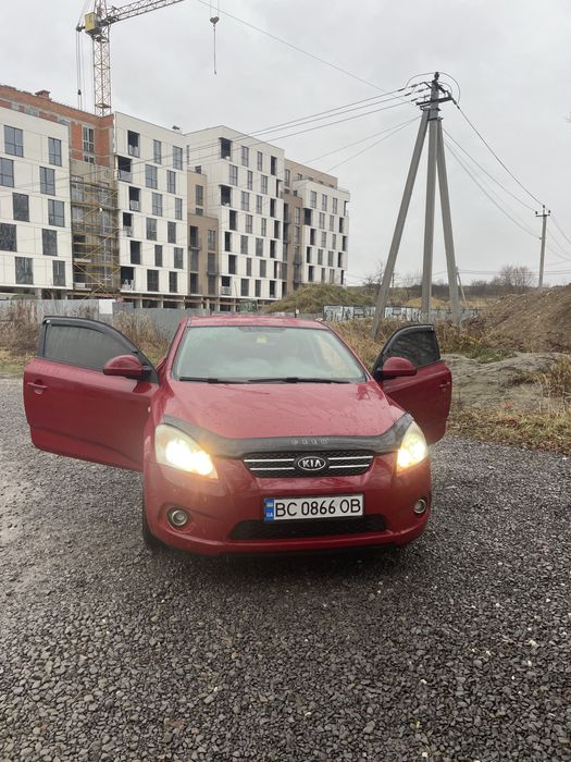 Автомобіль Kia Ceed , 1.6