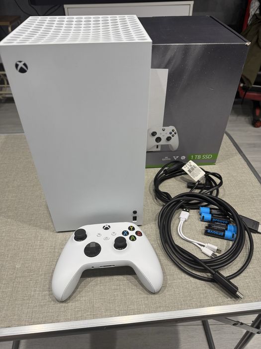 Xbox Series X 1TB All-Digital Robot White