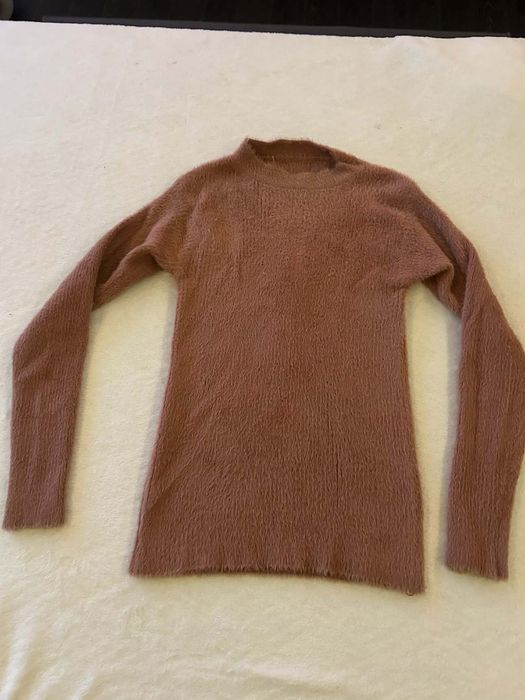 Ciepły misiaty sweterek sweter brązowy