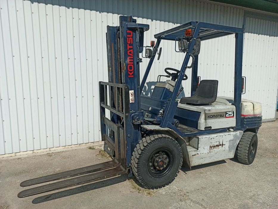 Погрузчик вилочный Komatsu