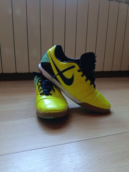 Nike Tiempo Natural halówki rozmiar 43