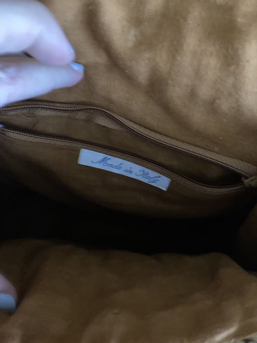 Mala tiracolo em verga