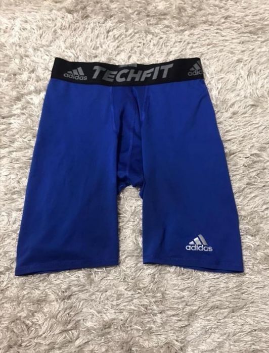 Компрессионные, термо шорты Adidas TECHFIT