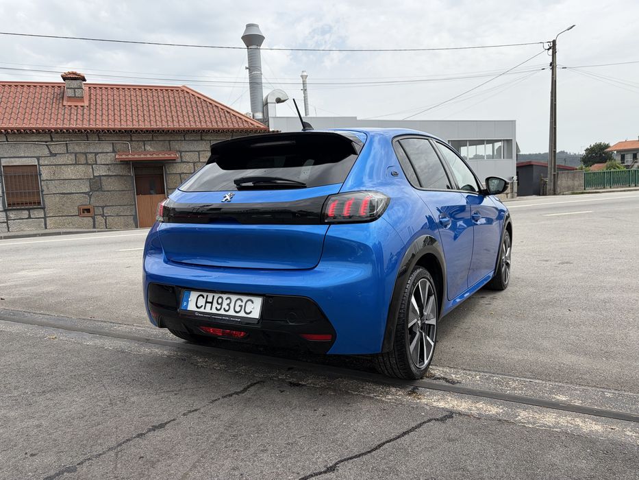 Peugoet E-208 GT Line