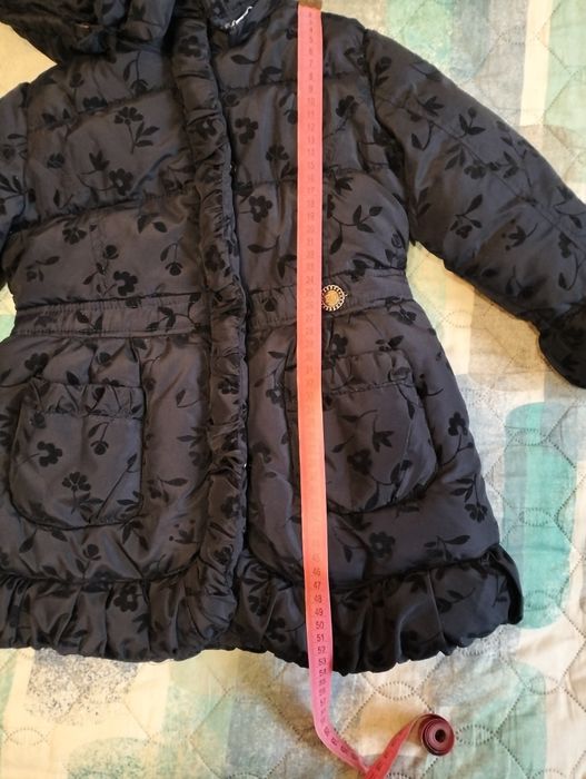 Зимова куртка на дівчинку 104