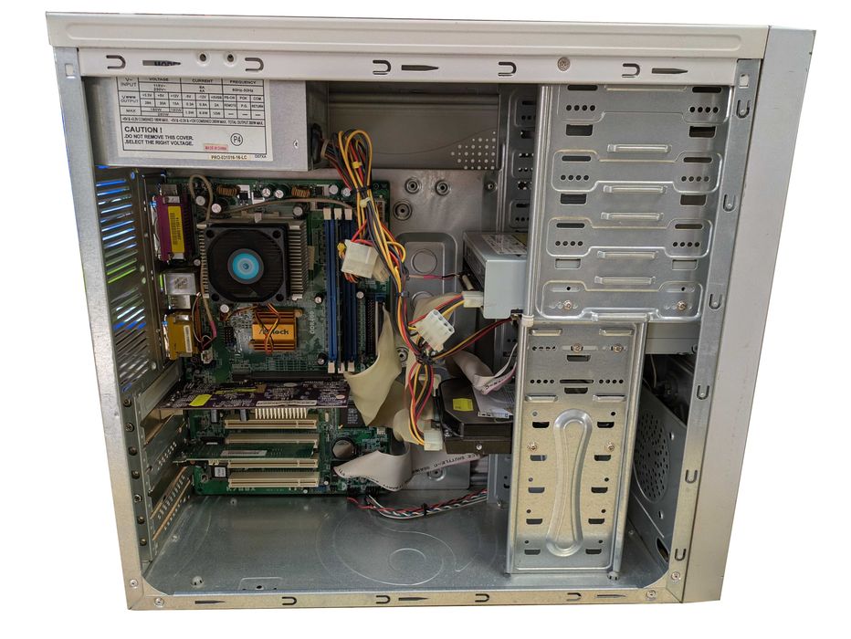 Retro Komputer ASRock K7S8X 462 AMD Athlon XP 2400 Geforce 4 HDD 160GB