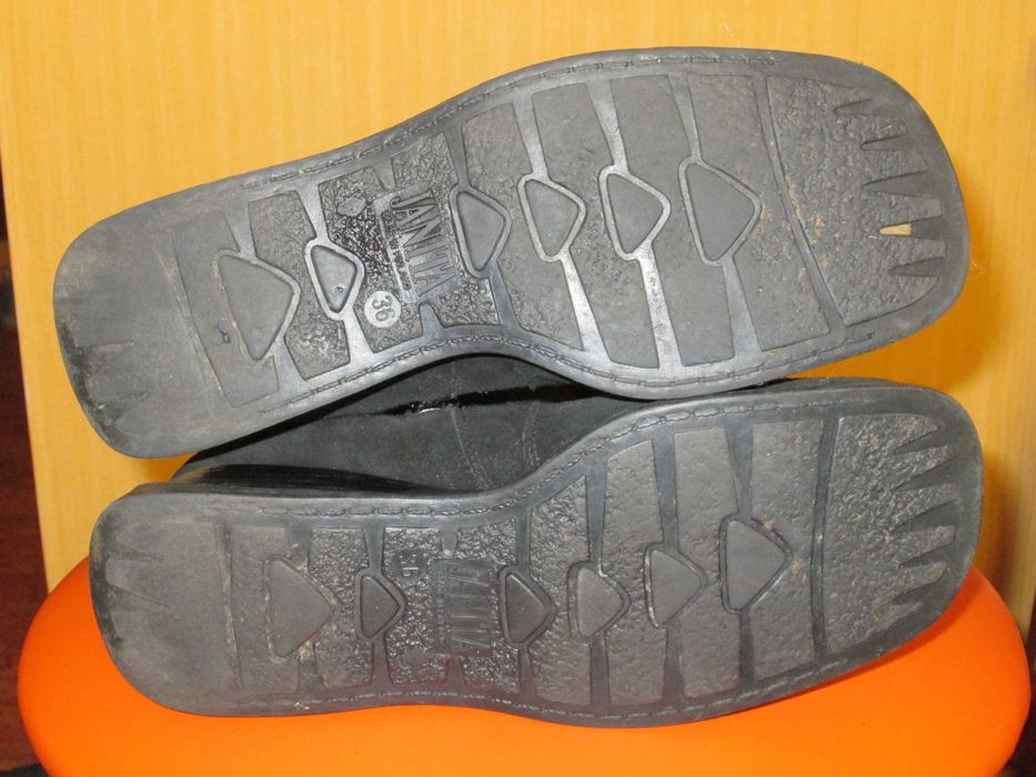 Сапоги женские Финляндия, натуральная замша и мех овчина р.35-36