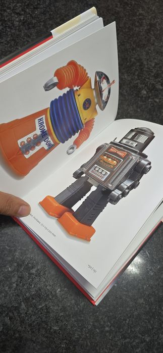 Livro catálogo Robots