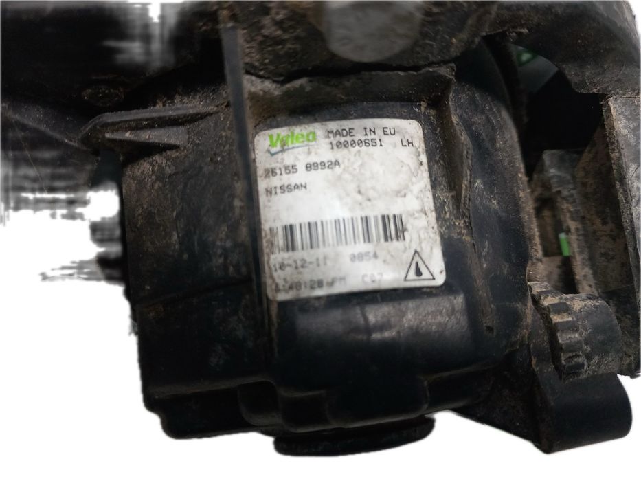 Farol nevoeiro frente esquerdo NISSAN Qashqai/Qashqai+2 I (J10, JJ10)