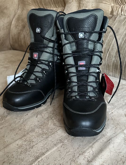 Тактичні зимові черевики LOWA YUKON ICE II GTX® BLACK