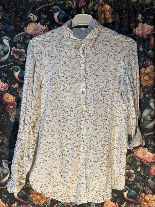 Biala koszula w dinozaury, Medicine