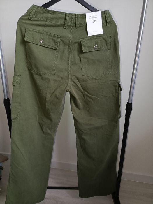 Spodnie bojówki damskie Bershka M khaki