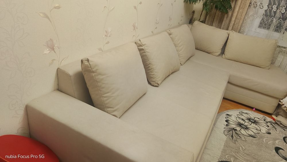 Продам кутовий диван