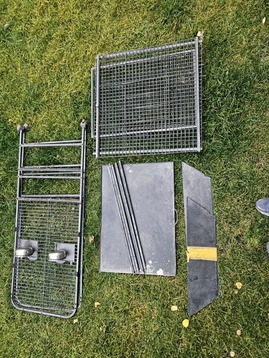 Клетка, вольер для попугая, птиц, животных