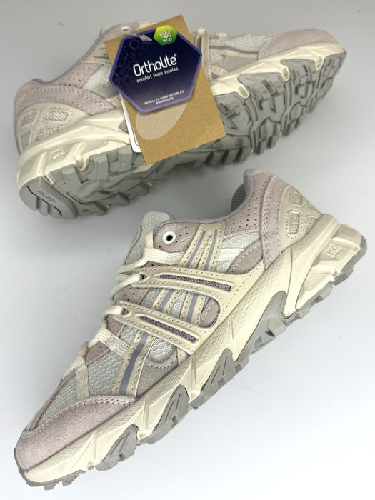 Кроссовки ASICS новые - 45,42,41 размеры есть в наличии