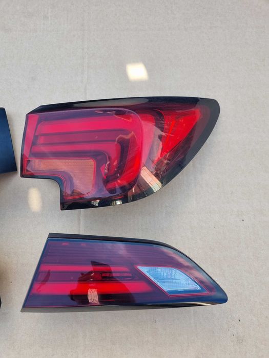 Opel Astra K Hatchback Lampy Tył LED Komplet Europa