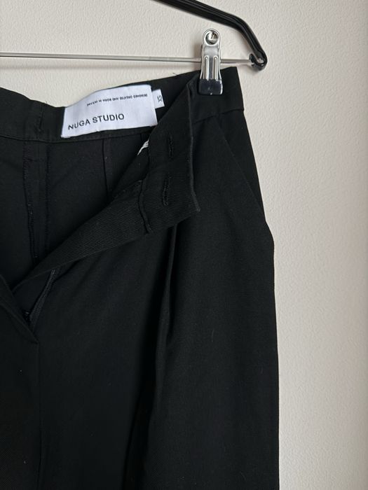 Чорні жіночі штани від українського бренду nuga studio