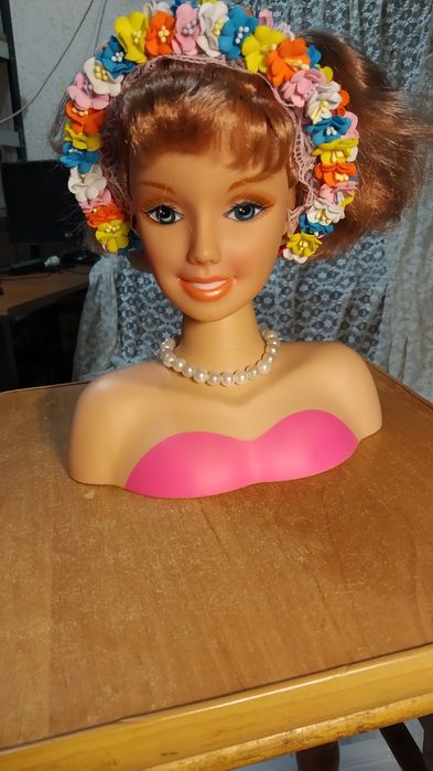 Заколки,банти з фомірану,та з стрічок,обручи,та інше.