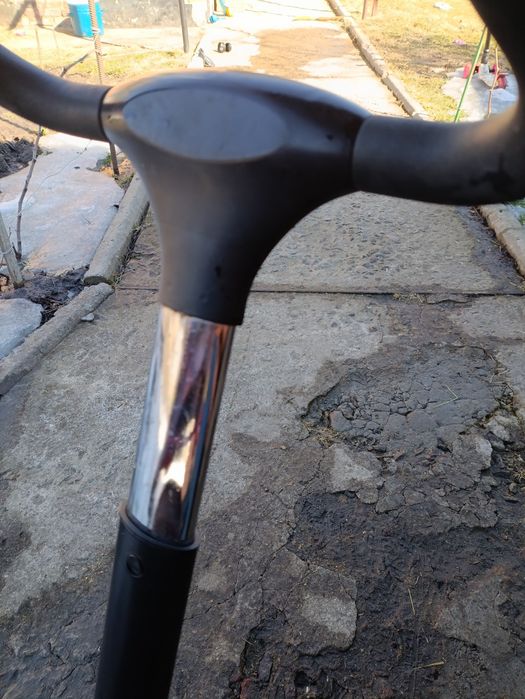 Дитячий триколісний велосипед